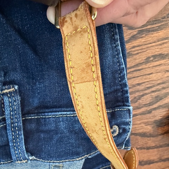 Louis Vuitton Monogram vintage shoulder Bag as shown - Picture 6 of 13